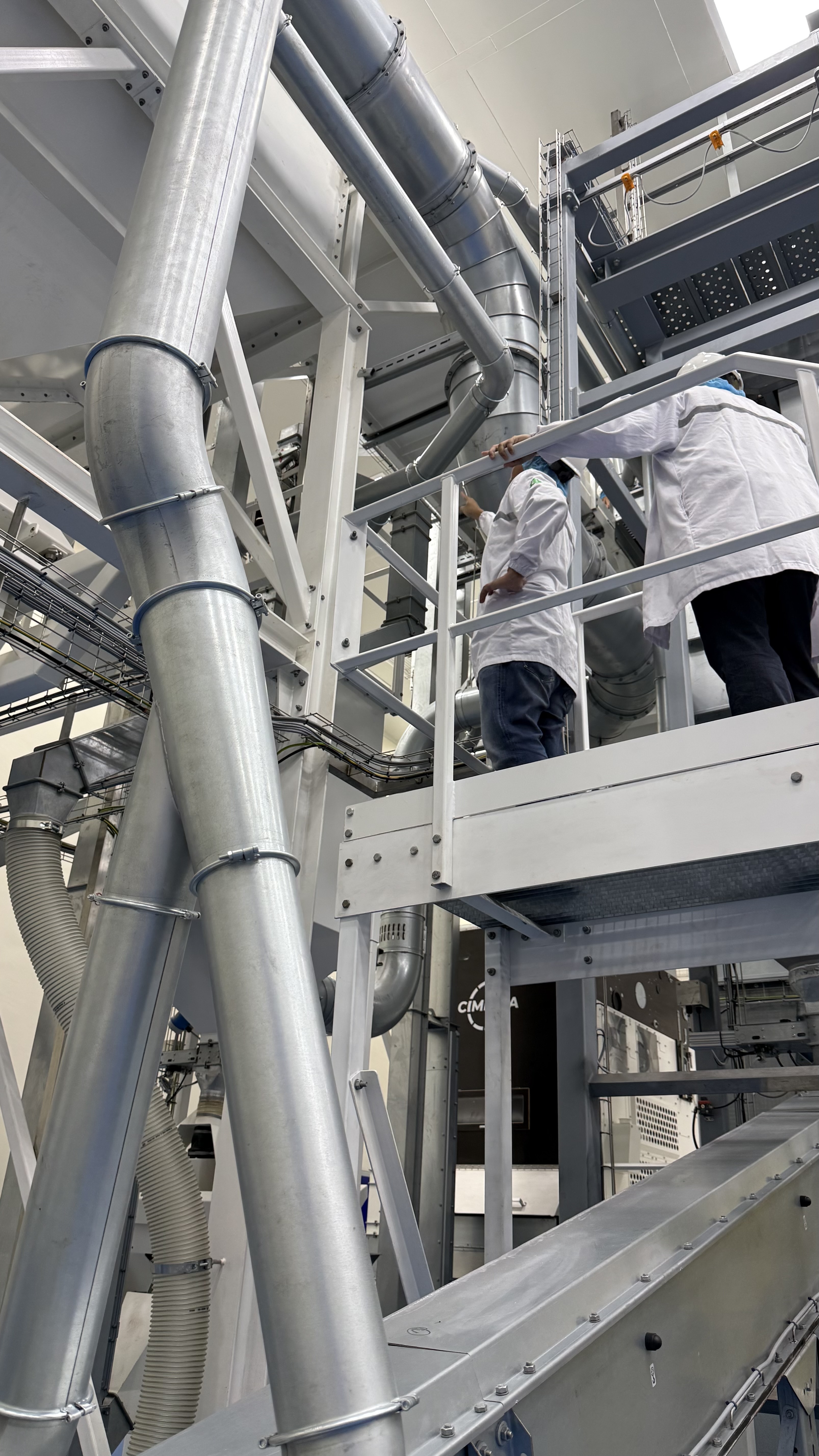 Industrial dust collection system with piping